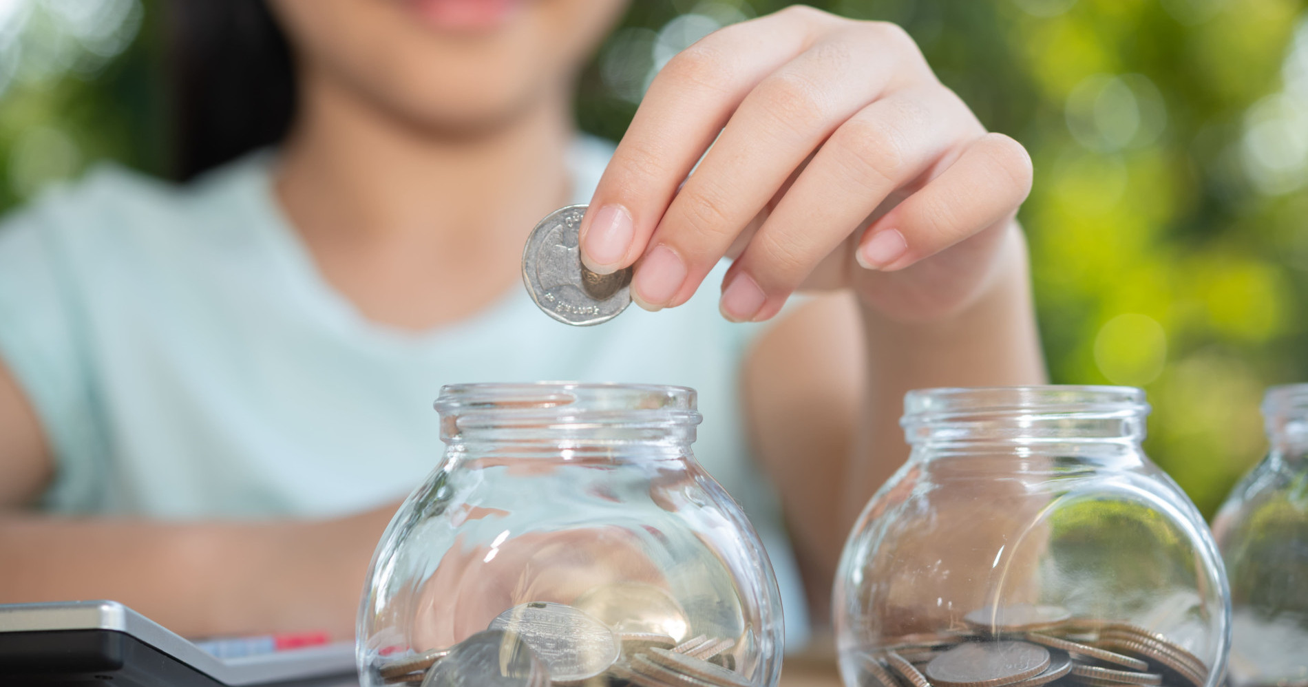 Menabung sebagai resolusi di tahun 2026 (Sumber: Freepik)