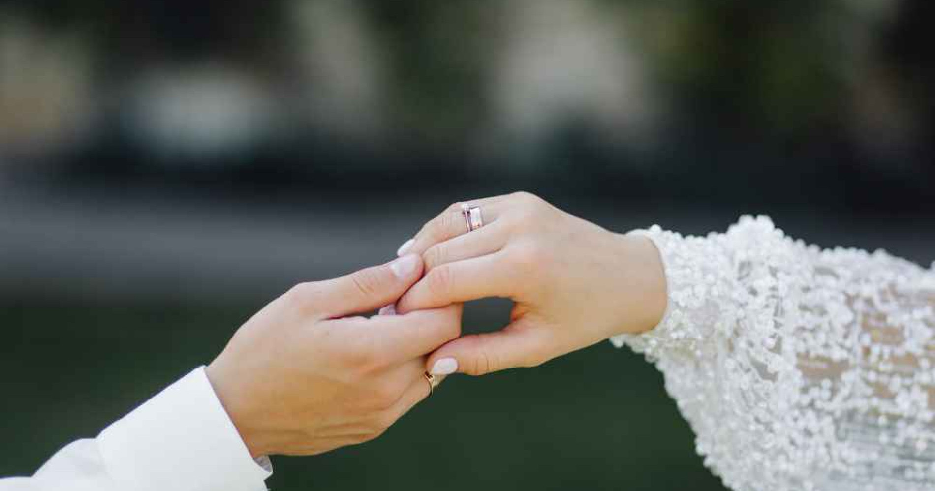 Ilustrasi orang sedang menikah (Foto Freepik.com)