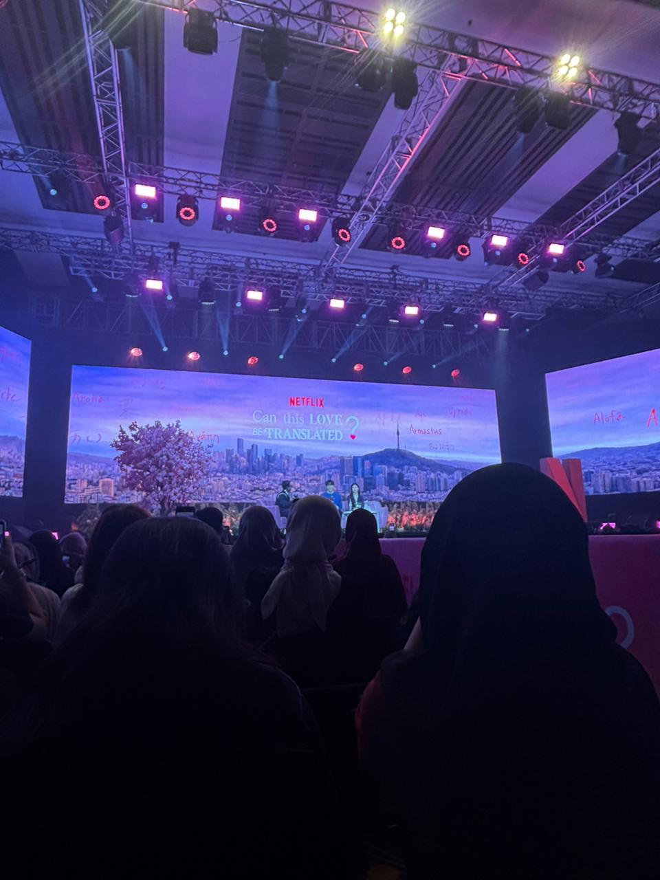 Penulis menghadiri fan meet Drama Can This Love Be Translated (Dokumen Pribadi)