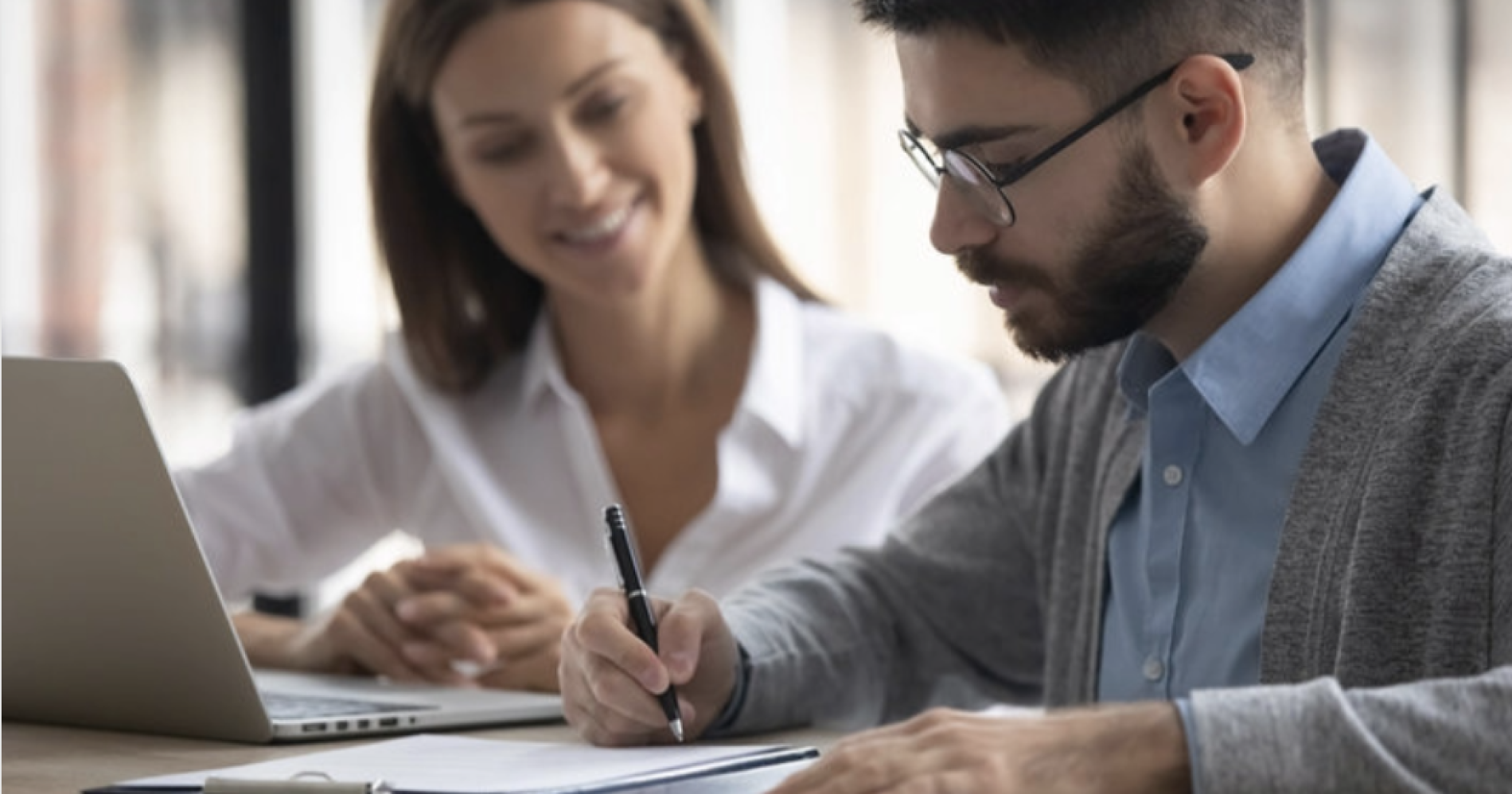 5 Strategi Menggunakan investasi Obligasi untuk Persiapan Pendidikan Anak. Sumber Gambar Adobe Express