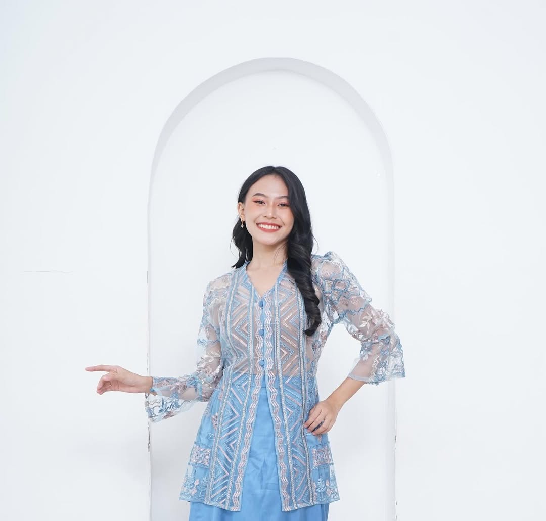 Produk Elnisha Boutique (Instagram @elnishaboutique) Produk Elnisha Boutique (Instagram @elnishaboutique)