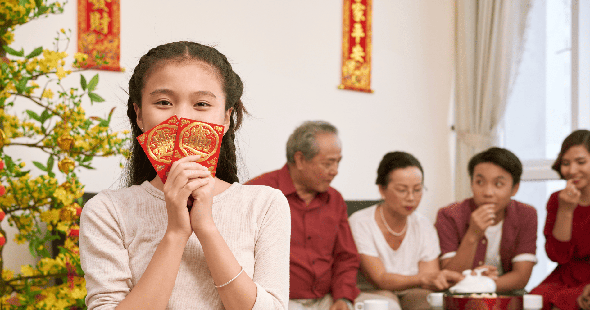 Perayaan Imlek bersama keluarga (Sumber: Freepik.com)