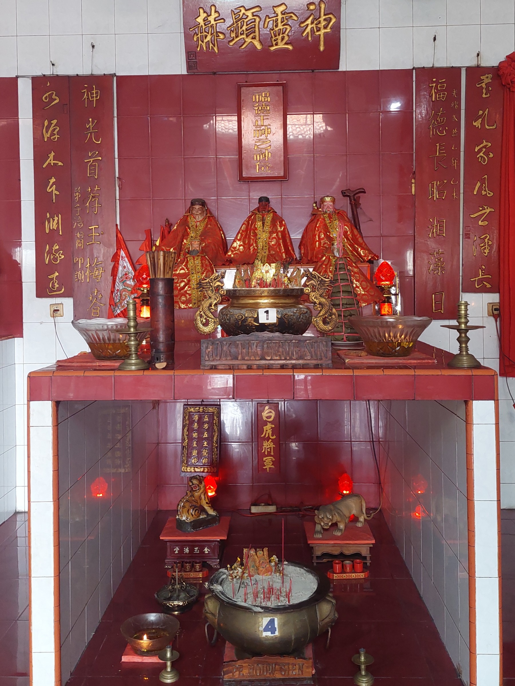 Dewa Bumi, dewa yang dihormati sebagai Dewa Kemakmuran (Dok. Pribadi)