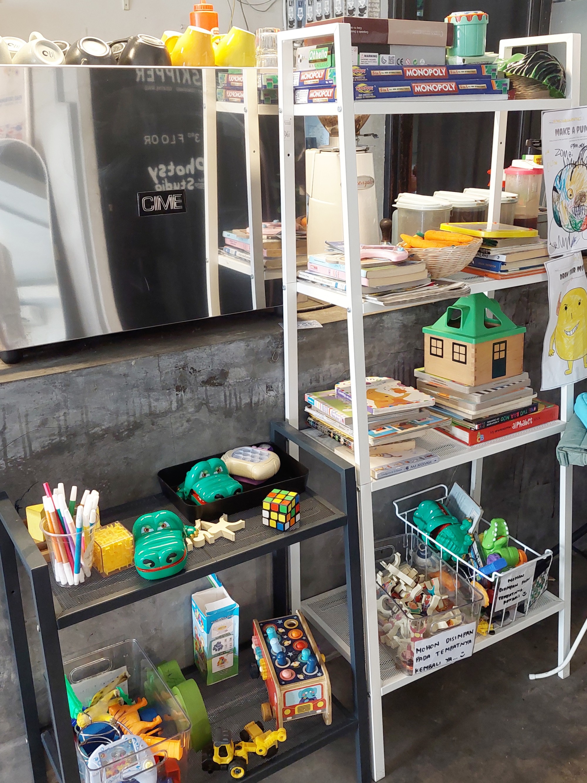 Ragam permainan tradisional membangkitkan memori masa kecil