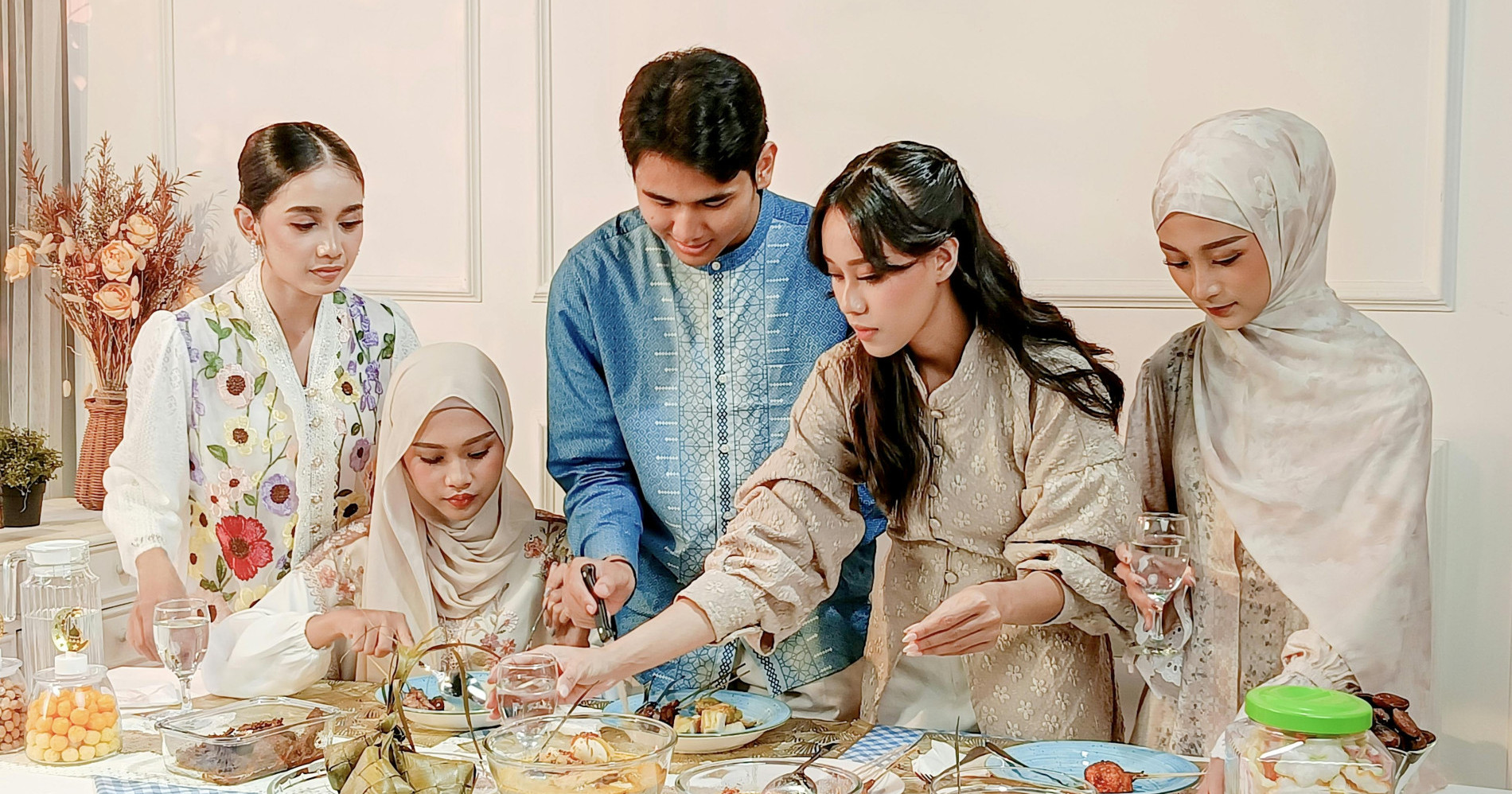 Adab yang suka terlupakan saat mudik (Pexels.com)