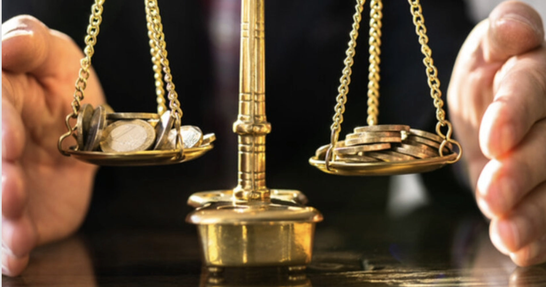 5 Strategi Menginvestasikan THR ketika Harga Emas Tinggi. Sumber Gambar Adobe Express