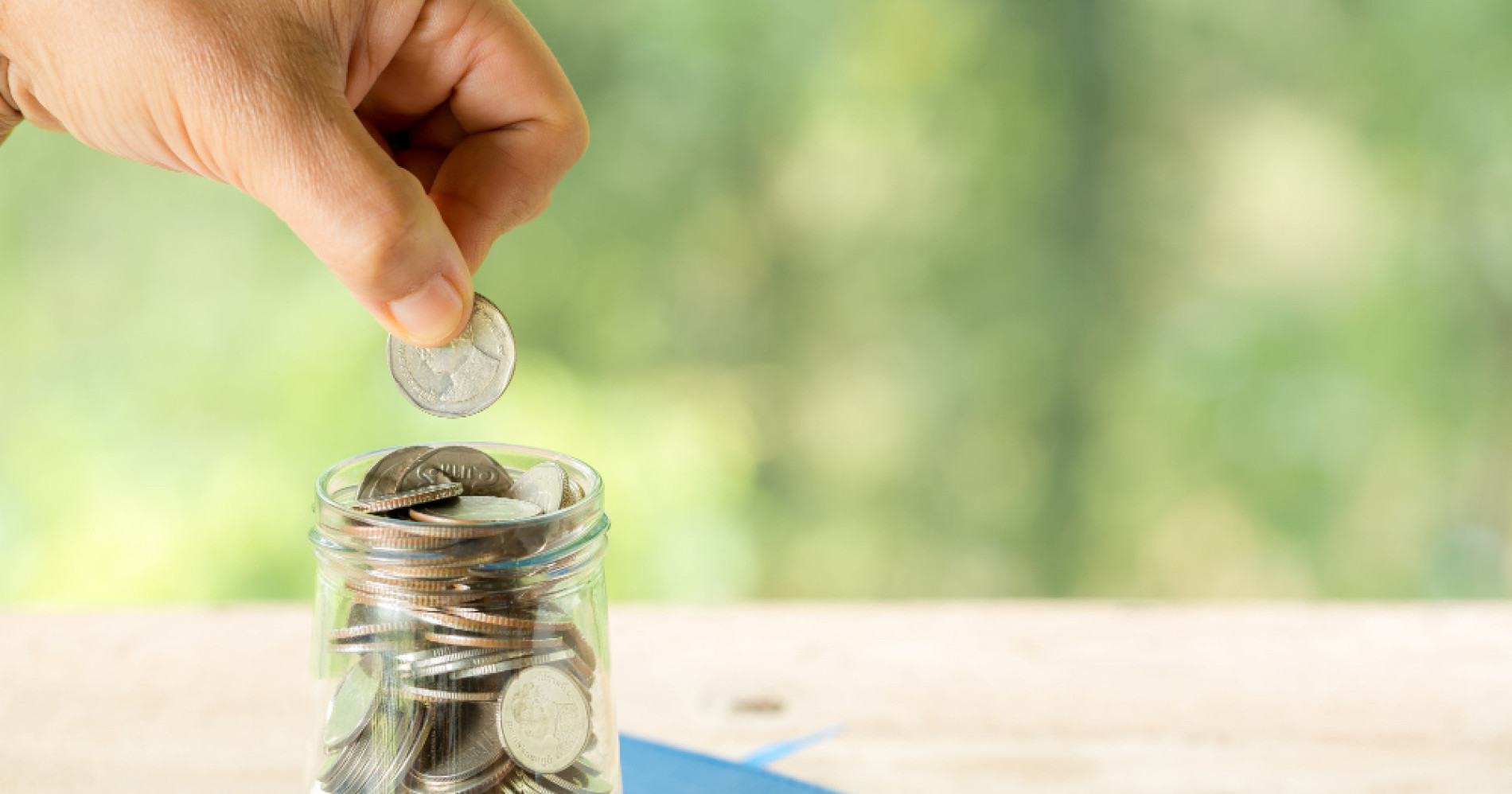 Ilustrasi menyiapkan dana darurat (Sumber gambar : freepik.com)