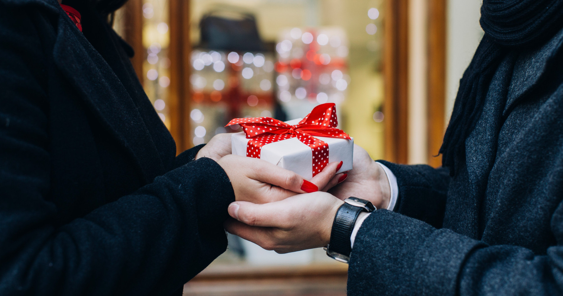 Ide THR selain uang tunai (Freepik)