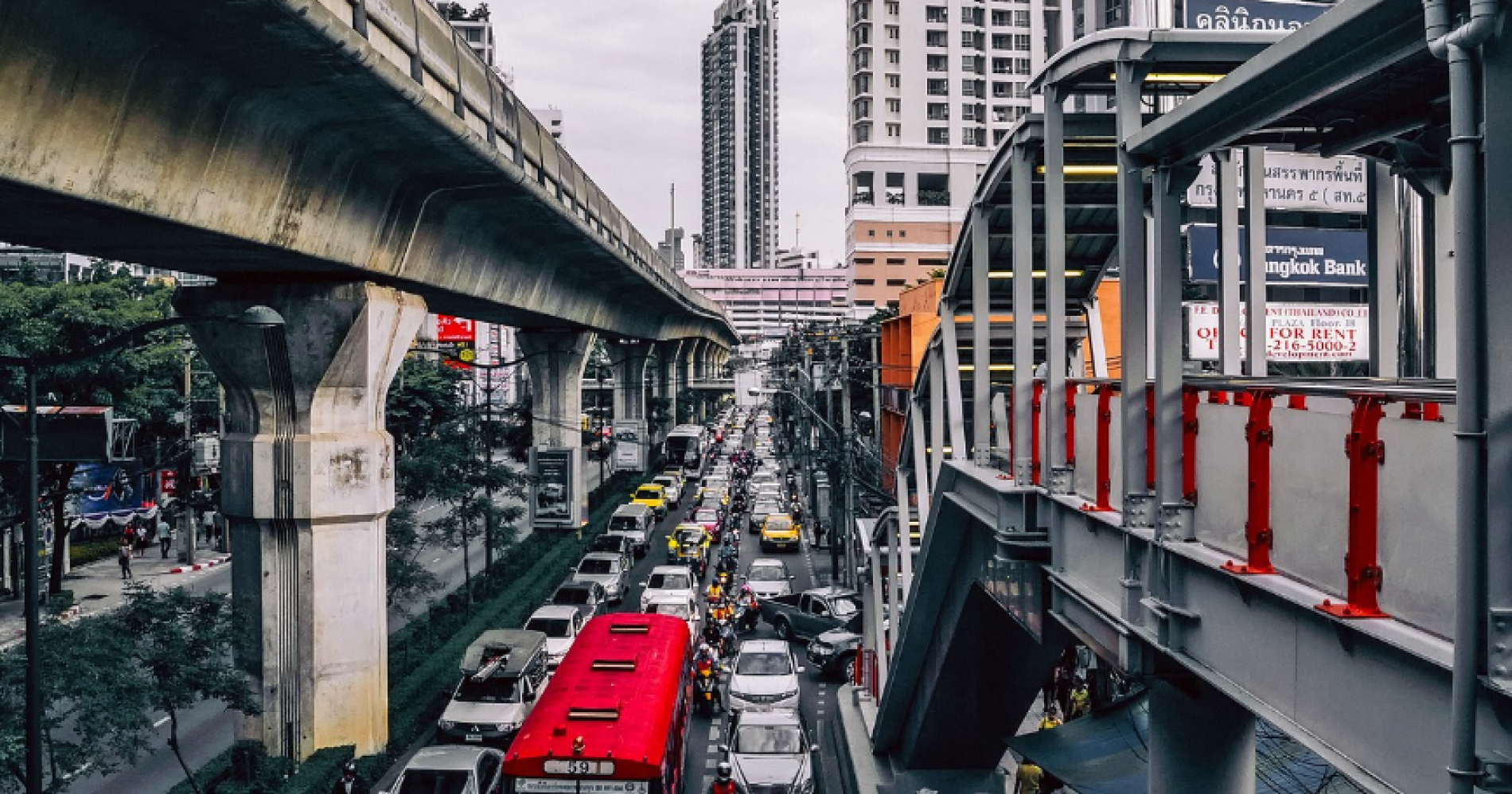 Sumber gambar: https://pixabay.com/id/photos/bangkok-thailand-kota-1990263/