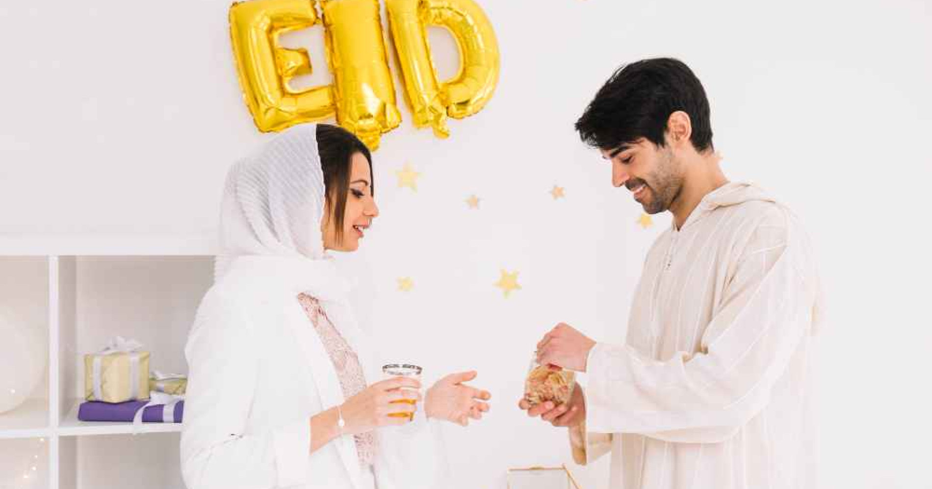 Ilustrasi orang sedang merayakan Hari Raya Idulfitri (Foto Freepik.com)