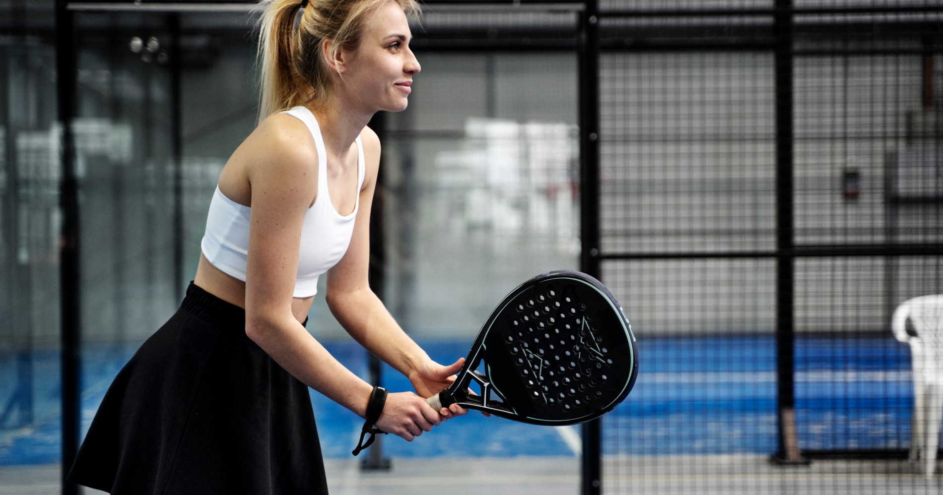 Tren main padel [Freepik]