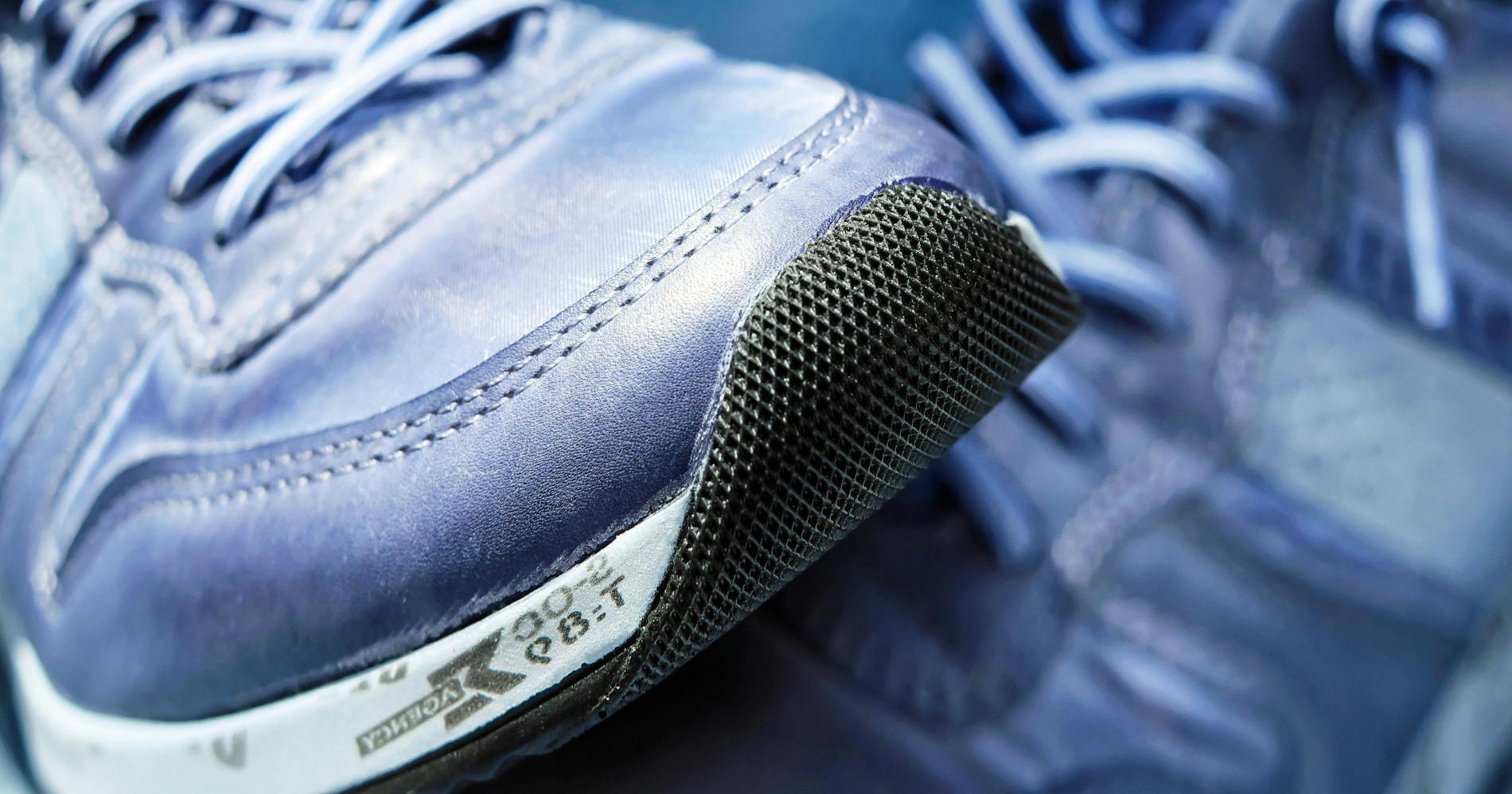 Sepatu olahraga oleh pixabay/pexels.com