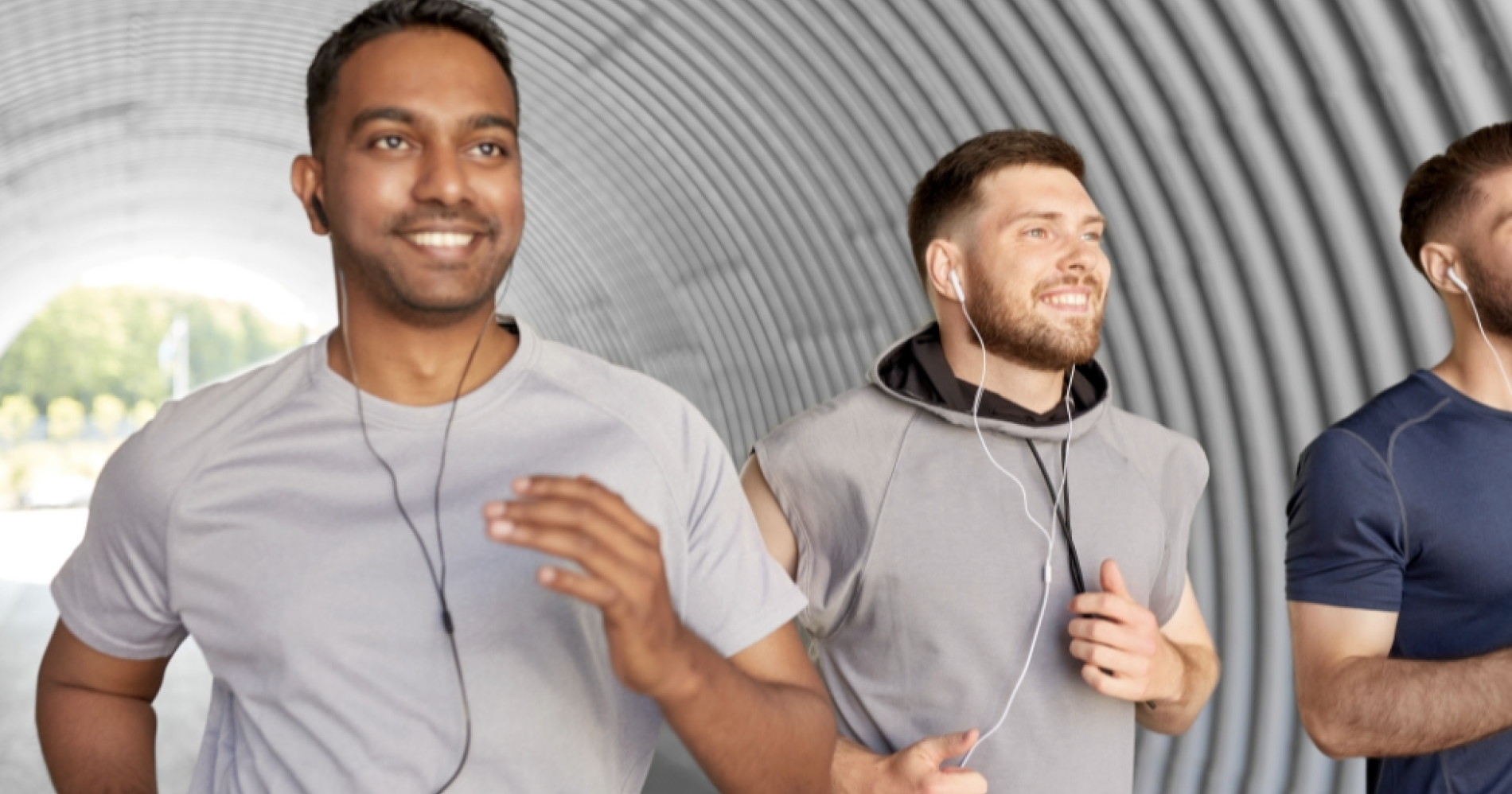 Mendengarkan Musik Saat Berolahraga? Perhatikan 7 Hal Ini Agar Tetap Aman!. Sumber Gambar Adobe Express