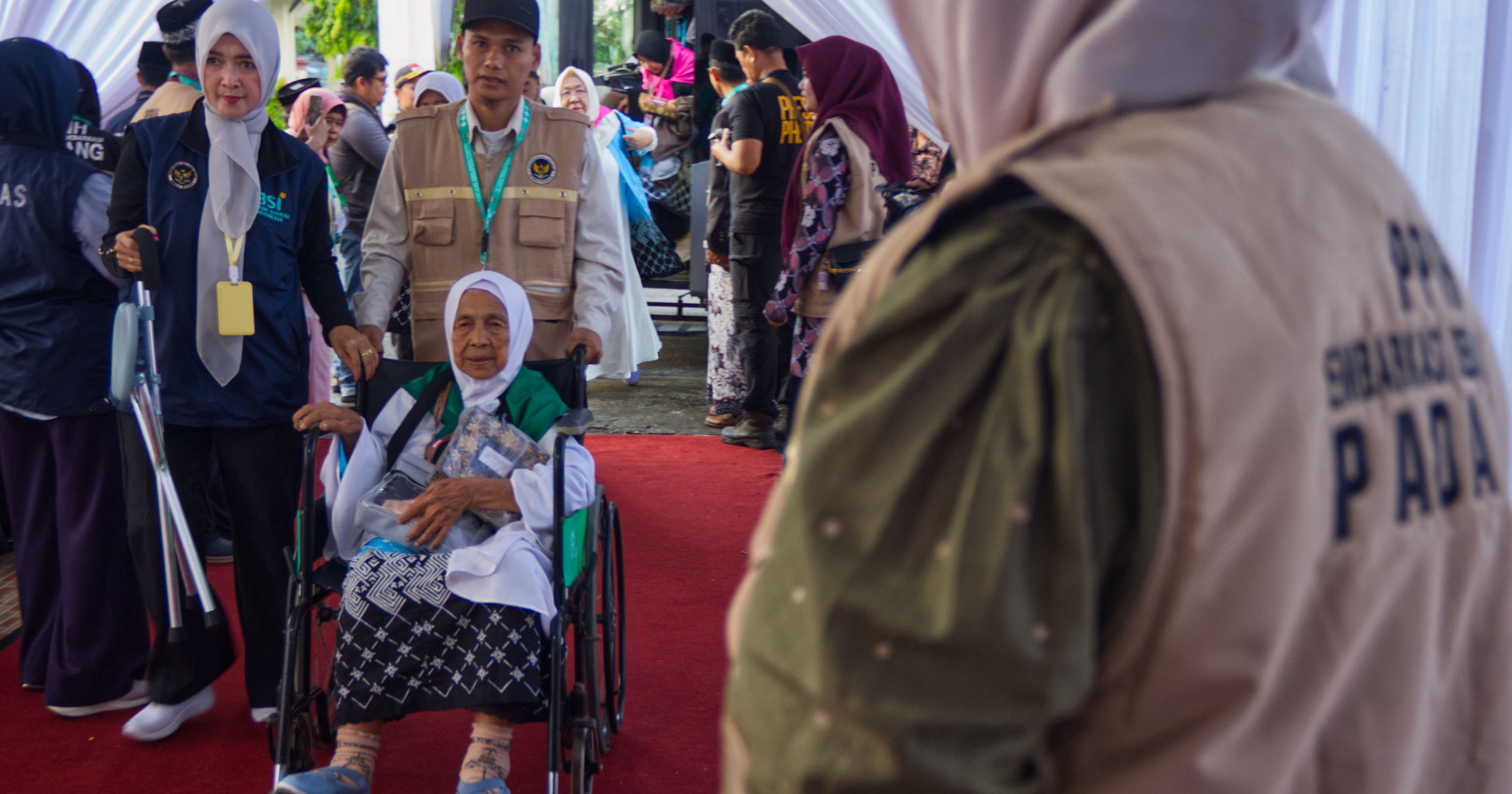 Para Jemaah haji asal Indonesia. Sumber: Bisnis Indonesia