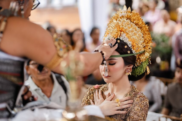 Mengenal Mepamit, Tradisi Adat Bali yang Dilakukan Mahalini dan Rizky Febian Sebelum Menikah